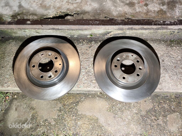 Тормозные диски и колодки для Mazda CX-7 (Brembo)