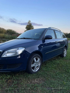 Skoda fabia (2 foto / 9)