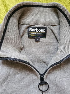 Barbour 1/4 молния с нашивкой (4 фото из 5)