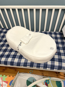 Red Castle Cocoonababy ergonoomiline kookon (1 foto / 4)