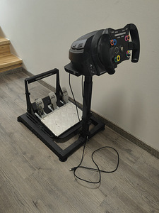 PS5 PS4 thrustmaster T300 rs sim racing komplekt (1 foto / 3)