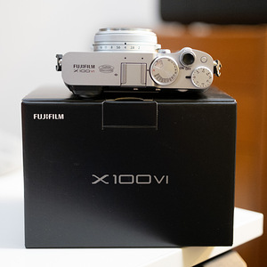 Fujifilm X100VI (3 foto / 5)