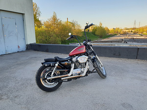 Harley-Davidson Sportster 883 (2 foto / 6)