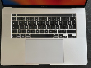 2019 16" MacBook PRO i7/16GB/512GB Space Gray (2 foto / 5)