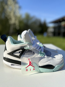 Новые Nike Jordan 4. Уже в продаже!
