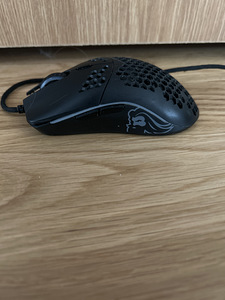 Glorious Model O Gaming-Maus - schwarz, matt (2 foto / 4)