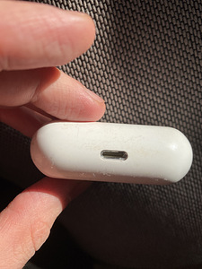 Kõrvaklappid ( ei tea mida mudel nagu AirPods) (3 foto / 3)