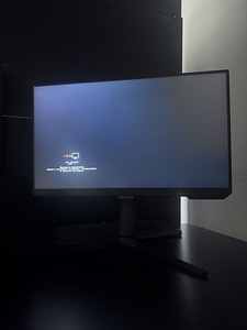 Müün arvuti + 2 monitori + klaviatuuri + (1 foto / 2)