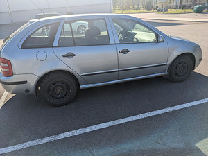 Skoda Fabia 1.4 на украинских номерах (2 foto / 9)