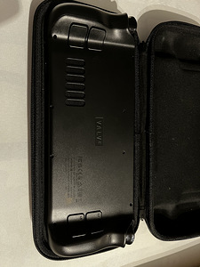 Steam Deck 64GB + Samsung 512 Pro Plus SD kaart (4 foto / 4)