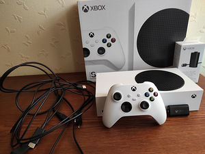 Xbox Series S (1 foto / 6)