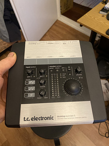 T.c.electronic helikaart reverberator (1 foto / 3)