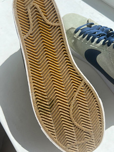 NIKE BLAZER 42.5 (5 фото из 5)
