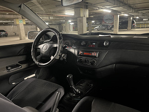 Mitsubishi Lancer 2004 1,6 72KW (8 foto / 9)