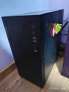 Intel Core i3 10100F, 16GB DDR4, RX 570 8GB, 512GB SSD (1 foto / 2)