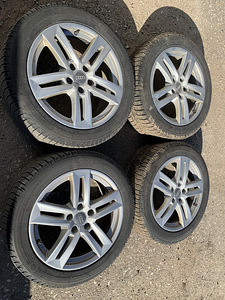 Audi шины и диски 4 шт. (1 фото из 1)