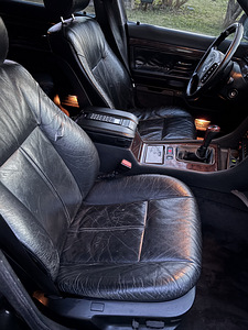 BMW 7-seeria E38 manuaal V8 – hea projektiauto, 361 290 km (2 foto / 9)