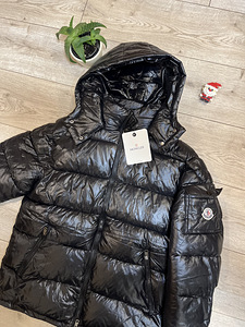 Moncler must tepitud jope (M,) (1 foto / 5)