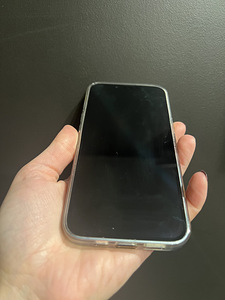 iPhone 14 128гб (3 фото из 3)