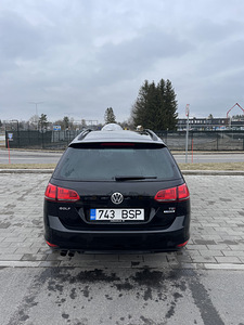 Volkswagen Golf (4 foto / 10)