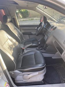 Üürile anda reisija Wolksvagen Caddy (3 foto / 5)