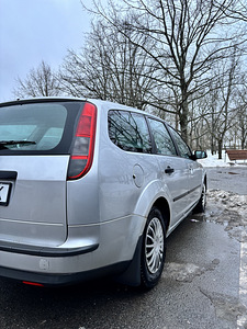 Ford Focus 1.6 Benzin Automaat / Registreerimistasu on makst (4 foto / 15)