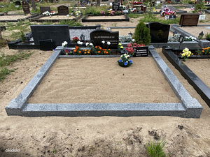 Памятники и ограды (гранитные, бетонные, бутовый камень) (8 фото из 10)
