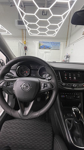 Opel Astra K 2017 (9 foto / 13)