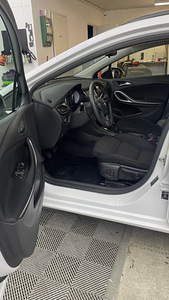 Opel Astra K 2017 (10 foto / 13)