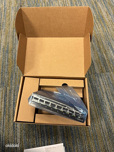Dlink 8 port 1 Gigabit switch (1 foto / 2)