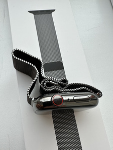 Apple Watch Series 8 45 mm Cellular (5 foto / 10)