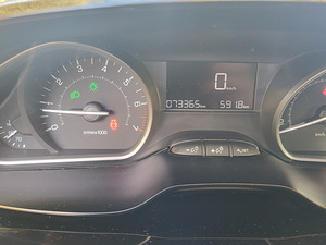 Peugeot 2008. 2016a. 73.000km (10 foto / 12)