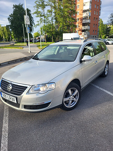 Volkswagen Passat 1.6TDI 77kW 2010a (2 foto / 5)