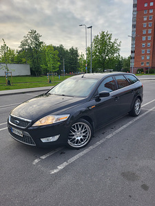 Ford Mondeo (2 foto / 10)