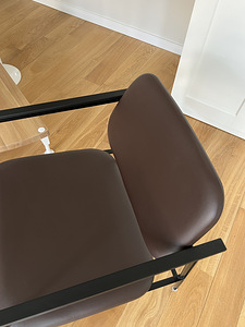 Treimann 2 chairs toolid brand new (8 foto / 10)