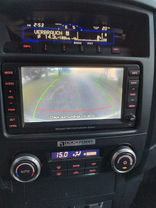 Mitsubishi Pajero 4 (12 foto / 14)