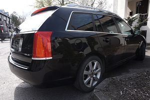 Cadillac BLS (2 foto / 10)