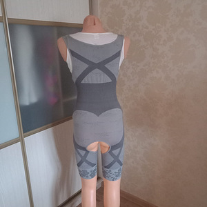 Uus, korrigeeriv body, suurus EU 40/44 (2 foto / 2)