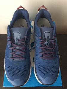 Meeste tossud Hoka One One Clifton 6 (US 9, UK 8.5, EU 42.5) (2 foto / 2)
