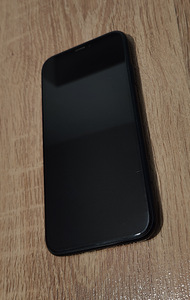iPhone XR 64 black (1 foto / 3)