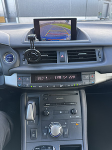 Lexus CT 200h (7 foto / 15)