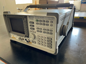 Spektri analüsaator HP 8594E 2.9 Ghz