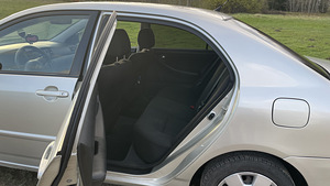 Toyota Corolla 1.6 81kW, 2006 (8 foto / 10)