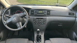 Toyota Corolla 1.6 81kW, 2006 (9 foto / 10)