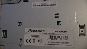 Pioneer DEH-4500BT (6 foto / 6)