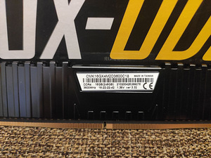 Skylake i7-6700K, GigaByte Z170 UD, Corsair 16GB DDR4 3600 (4 foto / 5)