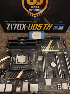 Skylake i7-6700K, GigaByte Z170 UD, Corsair 16GB DDR4 3600 (2 foto / 5)