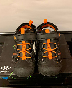 Детские сандалии UMBRO (5 фото из 6)