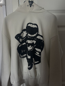 Hoodie (1 foto / 1)