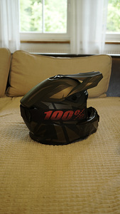 SFT Kiiver koos 100% Prillidega (3 foto / 5)